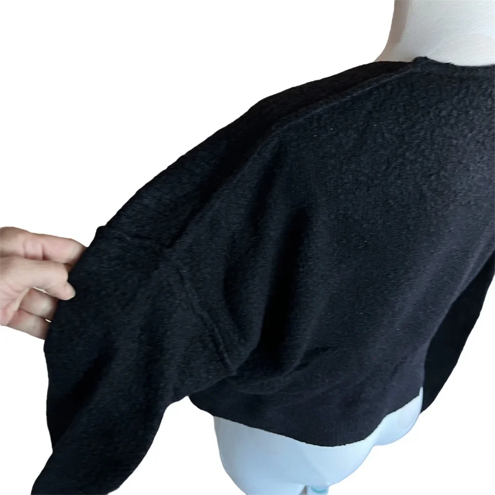 Free people black v neck sweater cropped XSmall